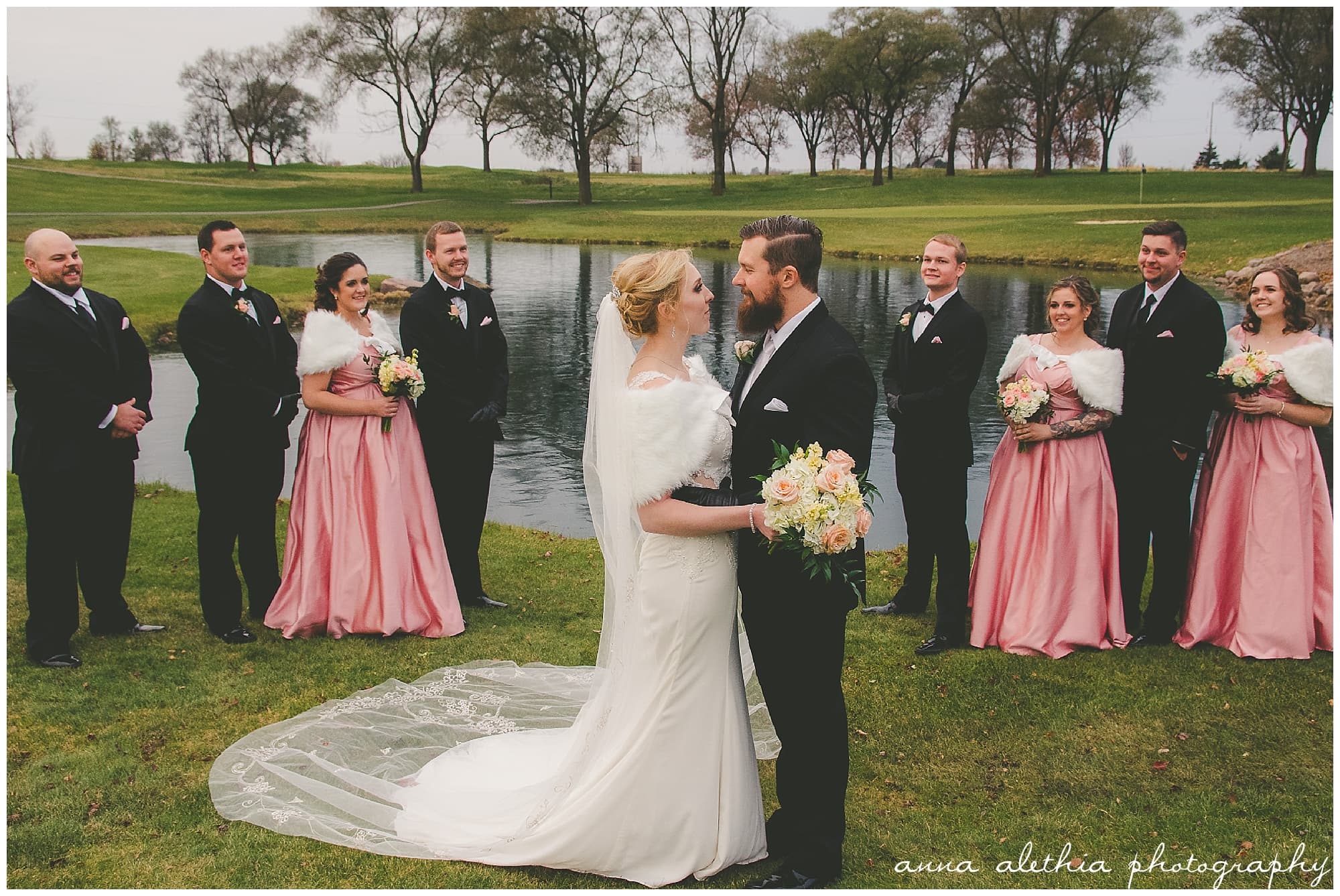 Lake Windsor Country Club Wedding Photos