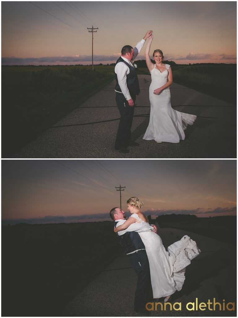 bride & groom sunset photos at farmin bettys wedding venue columbus wi